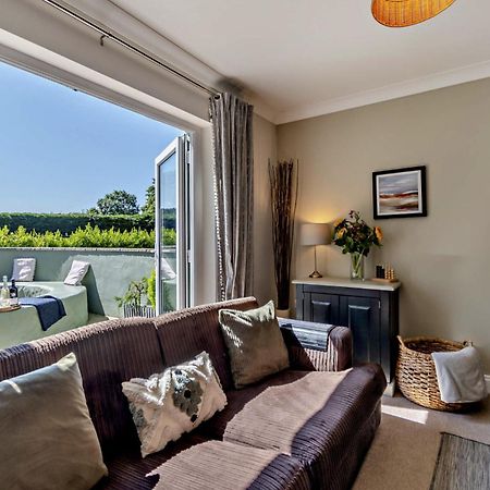 Willow Lodge, Wolfscastle Haverfordwest Exteriör bild