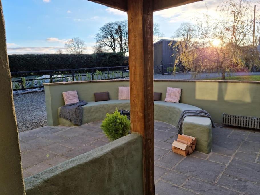 Willow Lodge, Wolfscastle Haverfordwest Exteriör bild